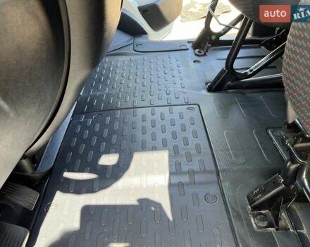 Білий Сітроен Jumper, об'ємом двигуна 2.2 л та пробігом 444 тис. км за 11000 $, фото 22 на Automoto.ua