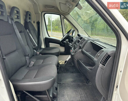 Белый Ситроен Jumper, объемом двигателя 2.2 л и пробегом 235 тыс. км за 13000 $, фото 17 на Automoto.ua