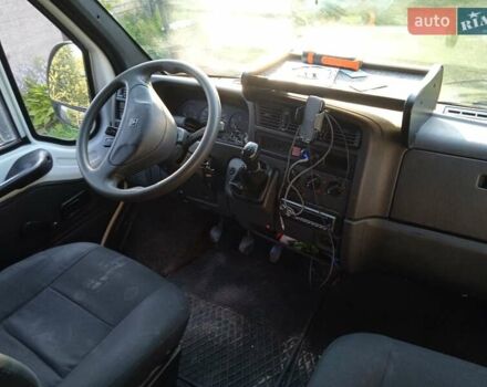 Белый Ситроен Jumper, объемом двигателя 2.5 л и пробегом 417 тыс. км за 3700 $, фото 5 на Automoto.ua