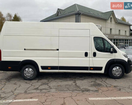 Белый Ситроен Jumper, объемом двигателя 2.2 л и пробегом 148 тыс. км за 13499 $, фото 3 на Automoto.ua