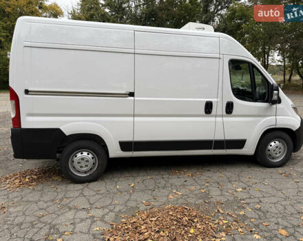 Белый Ситроен Jumper, объемом двигателя 2.2 л и пробегом 25 тыс. км за 31500 $, фото 3 на Automoto.ua
