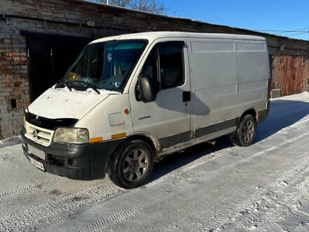 Белый Ситроен Jumper, объемом двигателя 2.8 л и пробегом 250 тыс. км за 2500 $, фото 1 на Automoto.ua