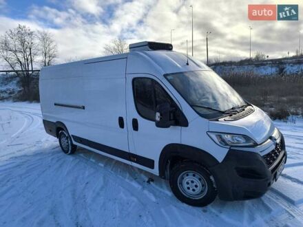 Белый Ситроен Jumper, объемом двигателя 2.2 л и пробегом 318 тыс. км за 12700 $, фото 1 на Automoto.ua