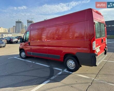 Красный Ситроен Jumper, объемом двигателя 2.2 л и пробегом 236 тыс. км за 8800 $, фото 3 на Automoto.ua