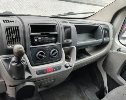 Красный Ситроен Jumper, объемом двигателя 2.2 л и пробегом 280 тыс. км за 2913 $, фото 6 на Automoto.ua