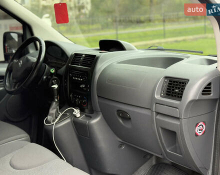 Білий Сітроен Jumpy, об'ємом двигуна 1.6 л та пробігом 300 тис. км за 8300 $, фото 60 на Automoto.ua