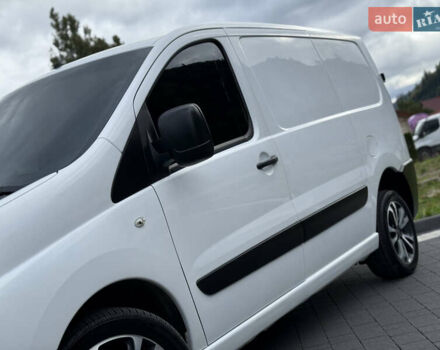 Білий Сітроен Jumpy, об'ємом двигуна 1.6 л та пробігом 300 тис. км за 8300 $, фото 26 на Automoto.ua