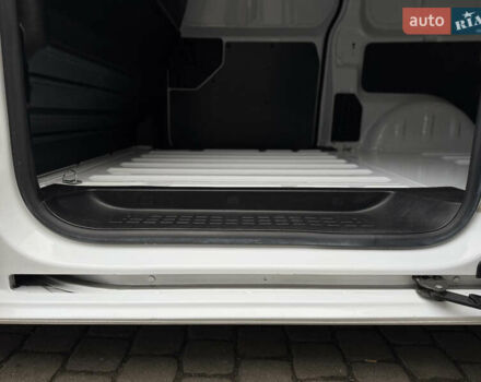 Білий Сітроен Jumpy, об'ємом двигуна 2 л та пробігом 204 тис. км за 17499 $, фото 19 на Automoto.ua