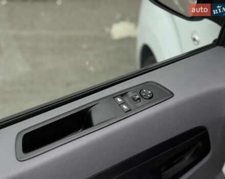 Білий Сітроен Jumpy, об'ємом двигуна 2 л та пробігом 205 тис. км за 17500 $, фото 12 на Automoto.ua