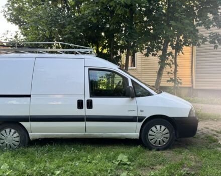 Белый Ситроен Jumpy, объемом двигателя 2 л и пробегом 350 тыс. км за 4000 $, фото 2 на Automoto.ua