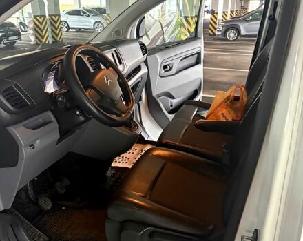 Белый Ситроен Jumpy, объемом двигателя 2 л и пробегом 100 тыс. км за 22500 $, фото 7 на Automoto.ua