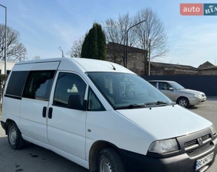 Белый Ситроен Jumpy, объемом двигателя 1.9 л и пробегом 234 тыс. км за 2800 $, фото 2 на Automoto.ua