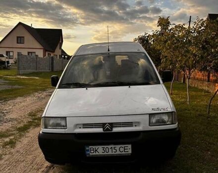 Ситроен Jumpy 2000 в Сарнах на Automoto.ua Белый Ситроен Jumpy, объемом двигателя 1.87 л и пробегом 250 тыс. км за 2100 $, фото 3 на Automoto.ua