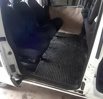Белый Ситроен Jumpy, объемом двигателя 2 л и пробегом 350 тыс. км за 2999 $, фото 3 на Automoto.ua