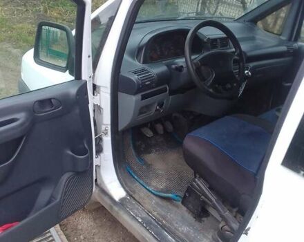 Белый Ситроен Jumpy, объемом двигателя 2 л и пробегом 418 тыс. км за 3700 $, фото 30 на Automoto.ua