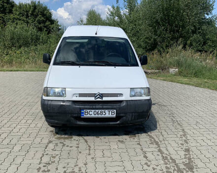 Белый Ситроен Jumpy, объемом двигателя 2 л и пробегом 370 тыс. км за 4000 $, фото 2 на Automoto.ua