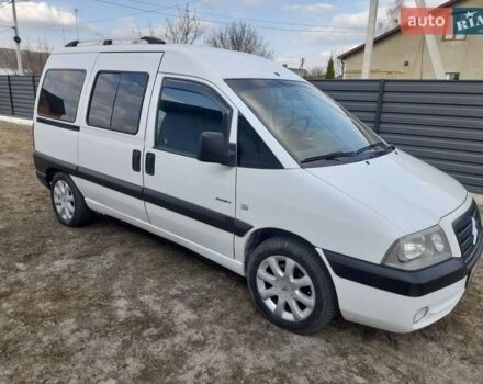 Белый Ситроен Jumpy, объемом двигателя 2 л и пробегом 303 тыс. км за 4500 $, фото 3 на Automoto.ua