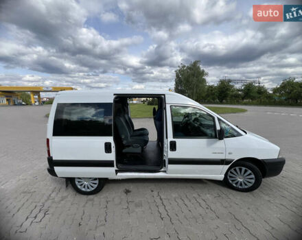 Белый Ситроен Jumpy, объемом двигателя 2 л и пробегом 382 тыс. км за 4290 $, фото 44 на Automoto.ua
