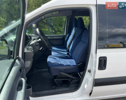 Белый Ситроен Jumpy, объемом двигателя 2 л и пробегом 382 тыс. км за 4290 $, фото 20 на Automoto.ua