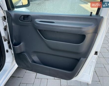 Белый Ситроен Jumpy, объемом двигателя 2 л и пробегом 300 тыс. км за 4650 $, фото 28 на Automoto.ua