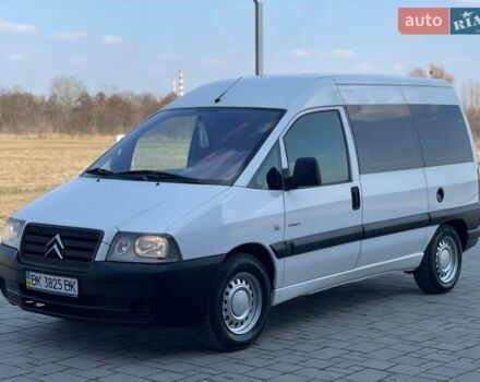 Белый Ситроен Jumpy, объемом двигателя 2 л и пробегом 300 тыс. км за 4650 $, фото 2 на Automoto.ua