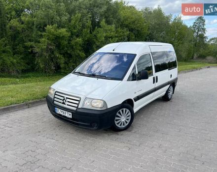 Белый Ситроен Jumpy, объемом двигателя 2 л и пробегом 382 тыс. км за 4290 $, фото 46 на Automoto.ua