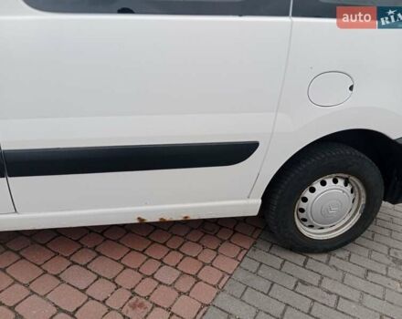 Белый Ситроен Jumpy, объемом двигателя 1.56 л и пробегом 294 тыс. км за 3633 $, фото 3 на Automoto.ua