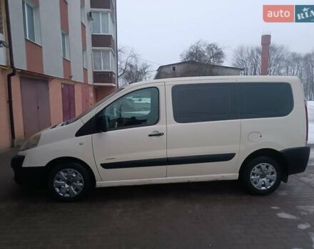 Белый Ситроен Jumpy, объемом двигателя 2 л и пробегом 465 тыс. км за 5200 $, фото 4 на Automoto.ua