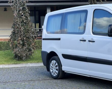 Белый Ситроен Jumpy, объемом двигателя 2 л и пробегом 310 тыс. км за 5300 $, фото 2 на Automoto.ua