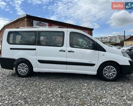 Белый Ситроен Jumpy, объемом двигателя 1.6 л и пробегом 301 тыс. км за 5900 $, фото 2 на Automoto.ua