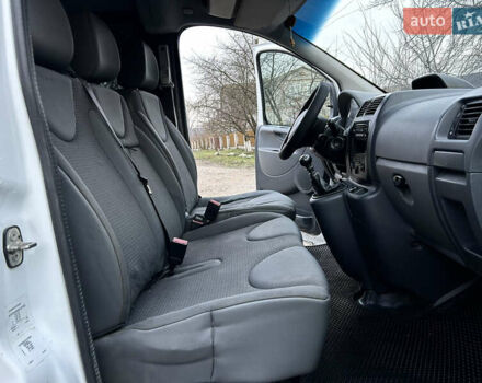 Белый Ситроен Jumpy, объемом двигателя 2 л и пробегом 225 тыс. км за 6300 $, фото 13 на Automoto.ua