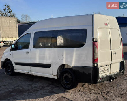 Белый Ситроен Jumpy, объемом двигателя 2 л и пробегом 370 тыс. км за 3290 $, фото 4 на Automoto.ua