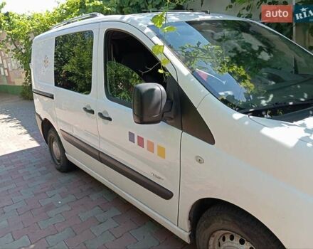 Белый Ситроен Jumpy, объемом двигателя 1.56 л и пробегом 318 тыс. км за 6300 $, фото 2 на Automoto.ua