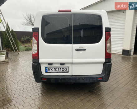 Белый Ситроен Jumpy, объемом двигателя 2 л и пробегом 285 тыс. км за 6800 $, фото 3 на Automoto.ua