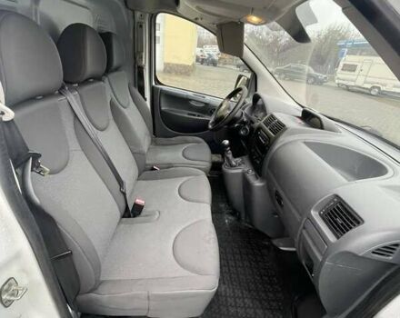 Білий Сітроен Jumpy, об'ємом двигуна 2 л та пробігом 239 тис. км за 10500 $, фото 4 на Automoto.ua