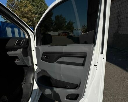 Белый Ситроен Jumpy, объемом двигателя 2 л и пробегом 267 тыс. км за 17000 $, фото 9 на Automoto.ua