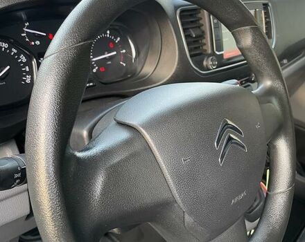 Сітроен Jumpy 2016 у Києві на Automoto.ua Білий Сітроен Jumpy, об'ємом двигуна 2 л та пробігом 271 тис. км за 13000 $, фото 11 на Automoto.ua