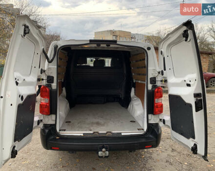 Белый Ситроен Jumpy, объемом двигателя 2 л и пробегом 96 тыс. км за 20952 $, фото 4 на Automoto.ua
