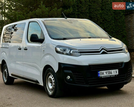 Белый Ситроен Jumpy, объемом двигателя 2 л и пробегом 215 тыс. км за 16900 $, фото 1 на Automoto.ua