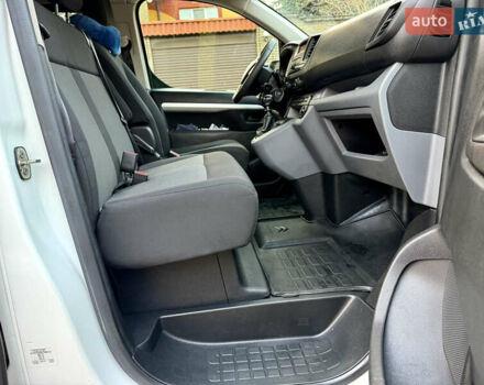 Белый Ситроен Jumpy, объемом двигателя 2 л и пробегом 215 тыс. км за 16900 $, фото 17 на Automoto.ua