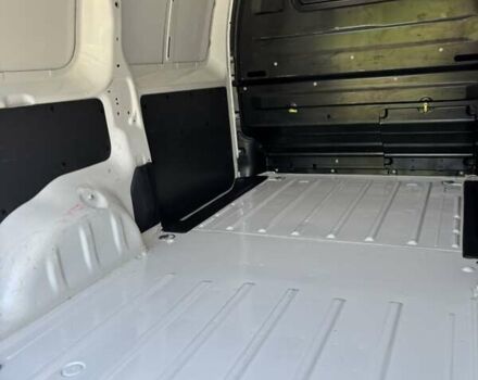 Белый Ситроен Jumpy, объемом двигателя 2 л и пробегом 39 тыс. км за 24150 $, фото 2 на Automoto.ua