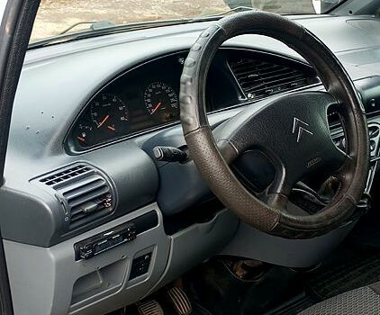 Белый Ситроен Jumpy, объемом двигателя 2 л и пробегом 380 тыс. км за 4500 $, фото 4 на Automoto.ua