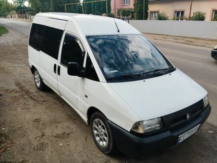 Белый Ситроен Jumpy, объемом двигателя 1.9 л и пробегом 300 тыс. км за 2509 $, фото 1 на Automoto.ua
