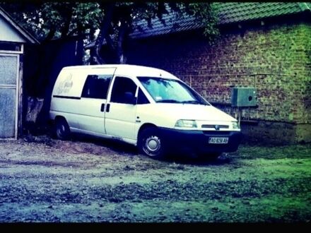 Белый Ситроен Jumpy, объемом двигателя 2 л и пробегом 350 тыс. км за 2500 $, фото 1 на Automoto.ua