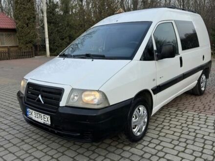 Белый Ситроен Jumpy, объемом двигателя 1.87 л и пробегом 310 тыс. км за 3799 $, фото 1 на Automoto.ua