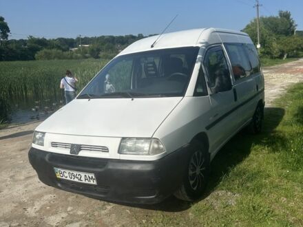 Сітроен Jumpy 2004 у Львові на Automoto.ua Білий Сітроен Jumpy, об'ємом двигуна 1.9 л та пробігом 384 тис. км за 3000 $, фото 1 на Automoto.ua