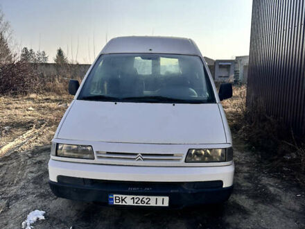 Сітроен Jumpy 2004 у Рівному на Automoto.ua Білий Сітроен Jumpy, об'ємом двигуна 1.87 л та пробігом 300 тис. км за 3400 $, фото 1 на Automoto.ua