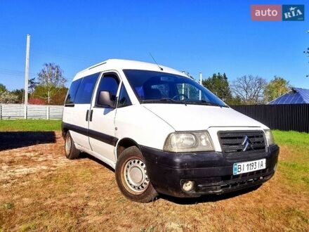 Белый Ситроен Jumpy, объемом двигателя 2 л и пробегом 300 тыс. км за 2800 $, фото 1 на Automoto.ua