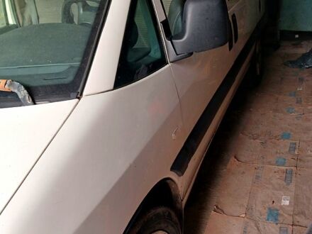 Белый Ситроен Jumpy, объемом двигателя 1.9 л и пробегом 300 тыс. км за 3200 $, фото 1 на Automoto.ua