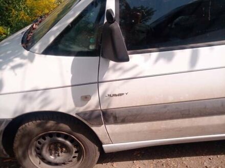 Белый Ситроен Jumpy, объемом двигателя 2 л и пробегом 390 тыс. км за 3600 $, фото 1 на Automoto.ua